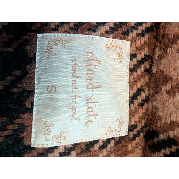 Altar'd State Cozy Cropped Brown Plaid Button Down Jacket Size S - Picture 6 of 8